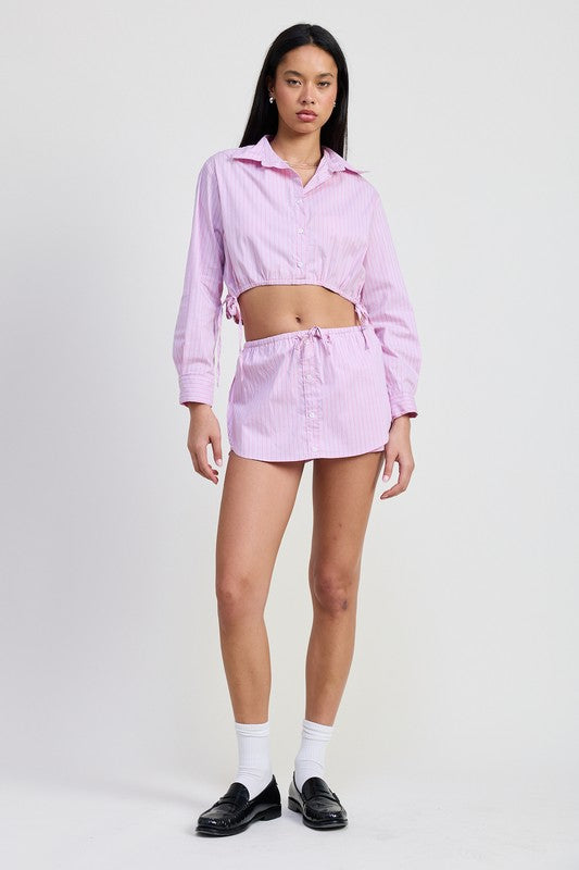 BUTTON UP TOP CROPPED TOP WITH DRAWSTRING
