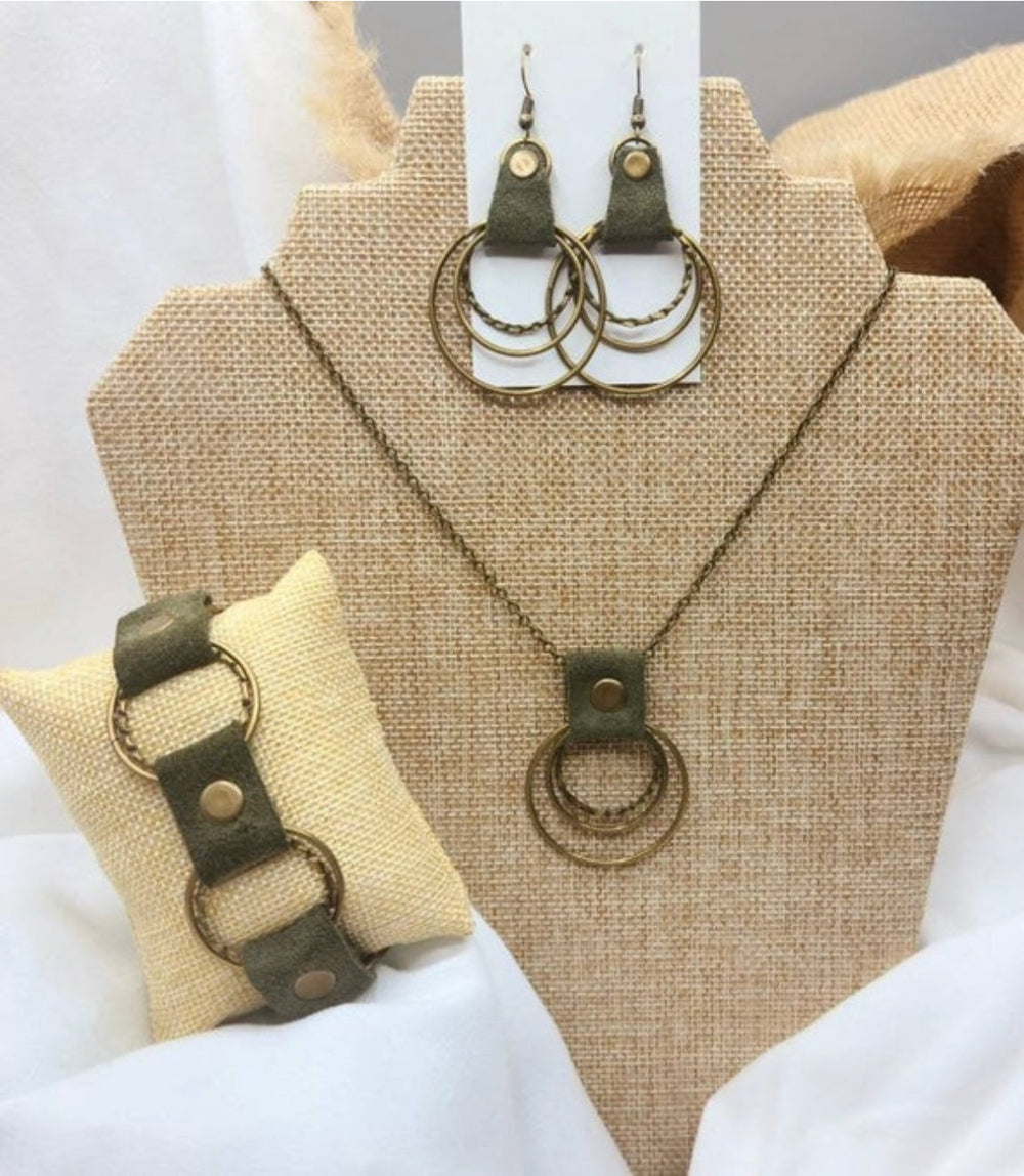 Boho Leather Necklace With Layered Metal Ring Pendant